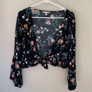 American Eagle Floral Crop Top